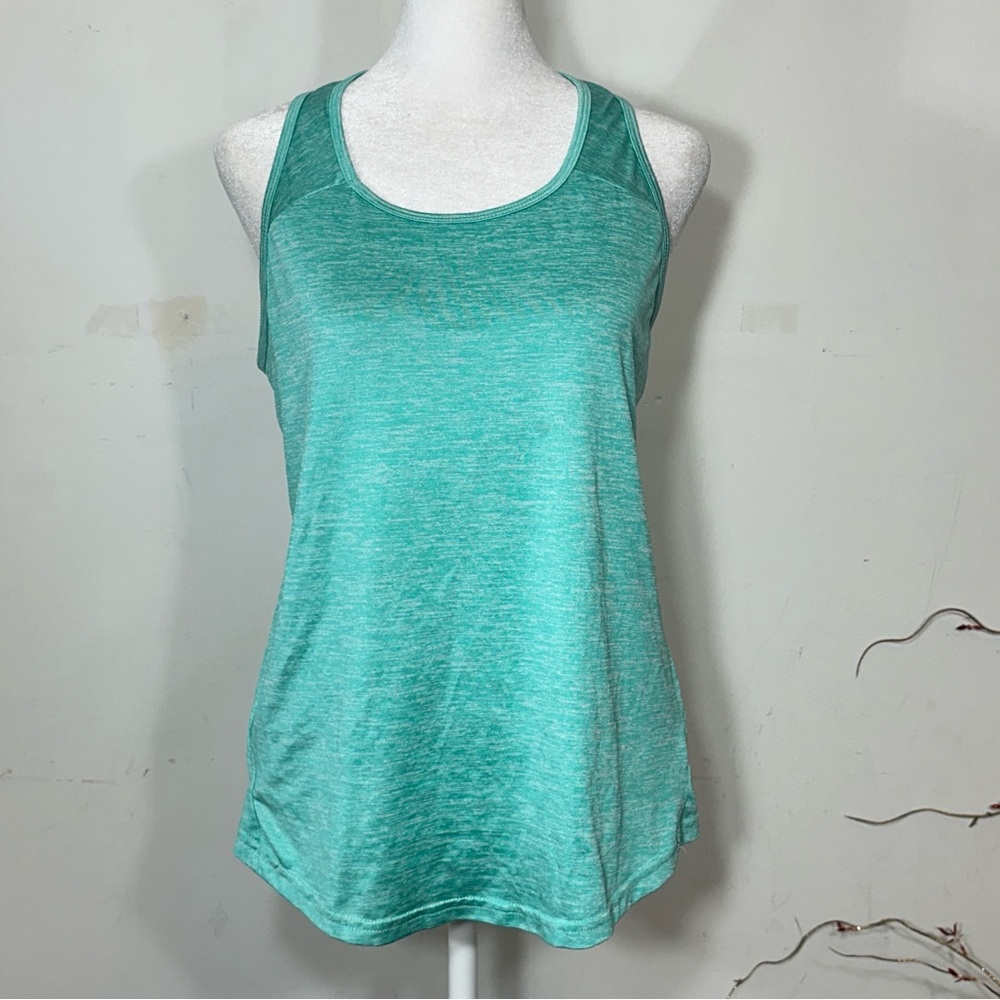 No Brand Tag ! Athletic tank top with cross cross back